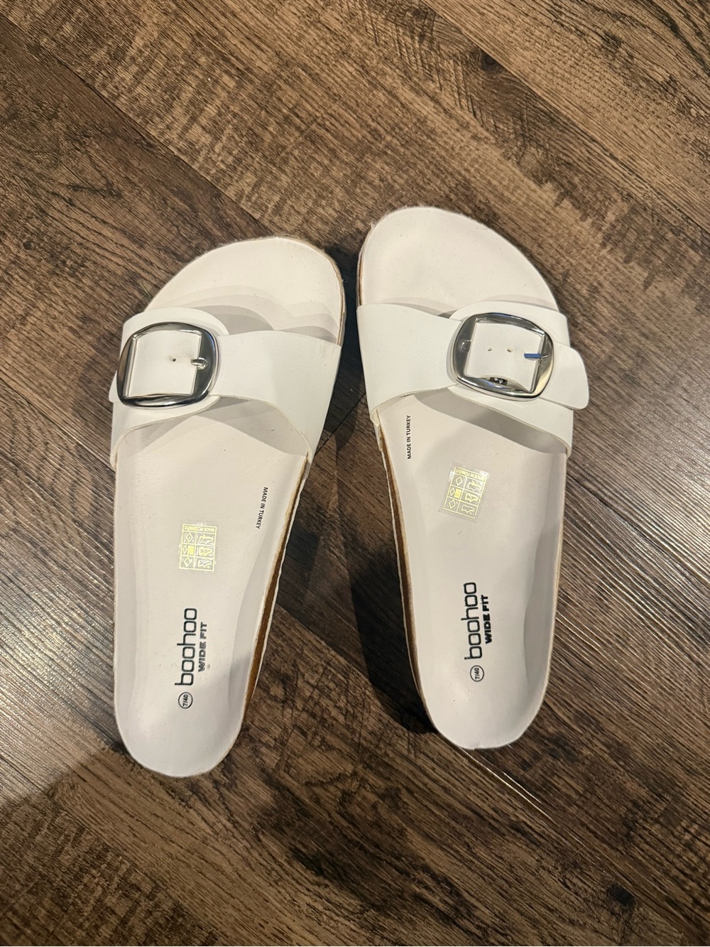 Boohoo White Wide Fit Sandals